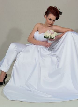 Whiteline - Νυφικά, Σαλόνι Νυφικών