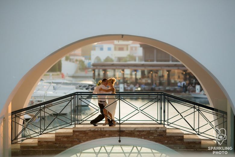 Beautiful couple on the sunset, Πραγματικοί γάμοι