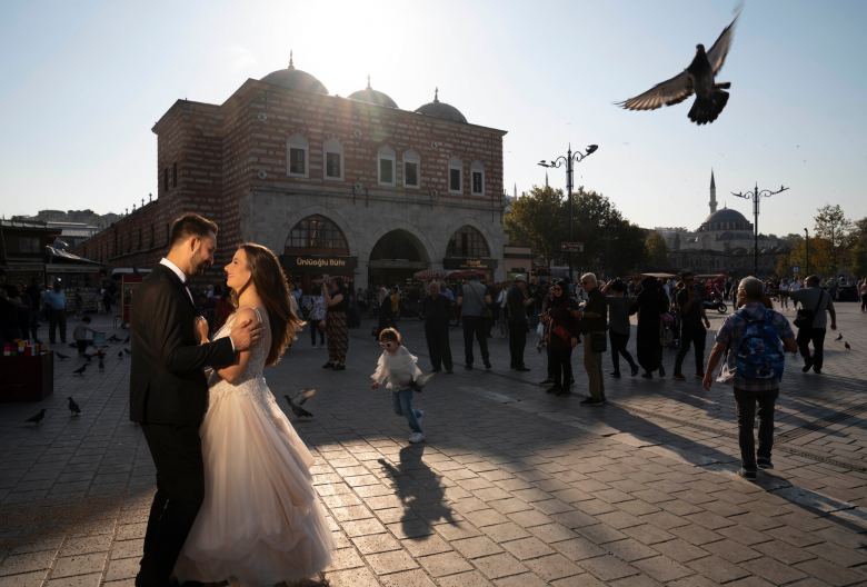 PETROS PATTAKOS & CIMELIO TEAM, Фотографы