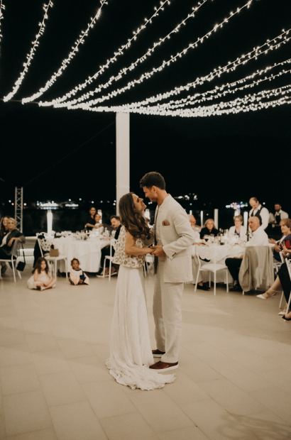 Wedding | Mani, Πραγματικοί γάμοι