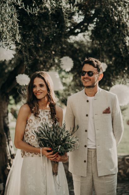 Wedding | Mani, Πραγματικοί γάμοι