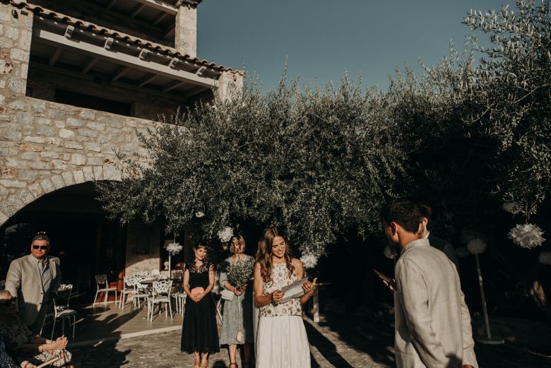 Wedding | Mani, Πραγματικοί γάμοι