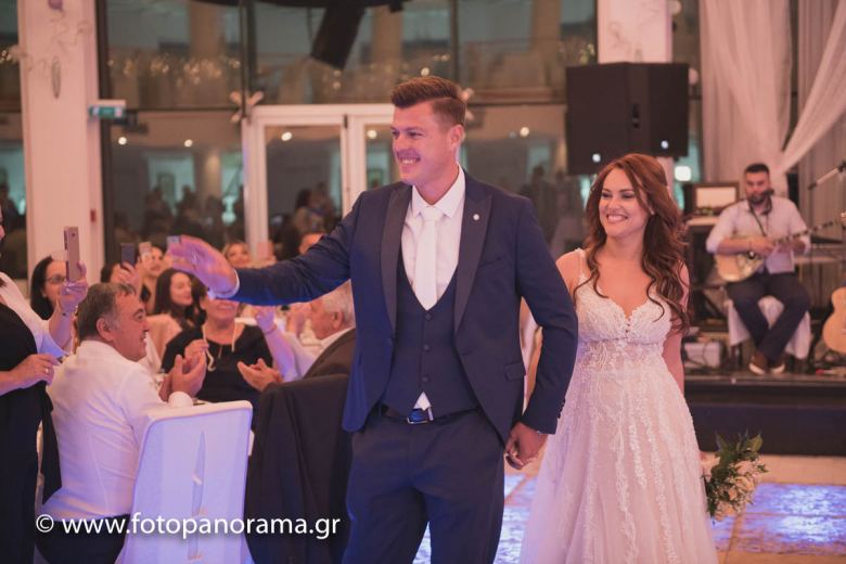 Η φωτογράφιση γάμου του Παναγιώτη και της Αργυρούλας στον Βόλο